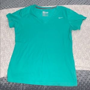 Nike Turquoise Dri-Fit Women’s V-Neck Top ✨✅